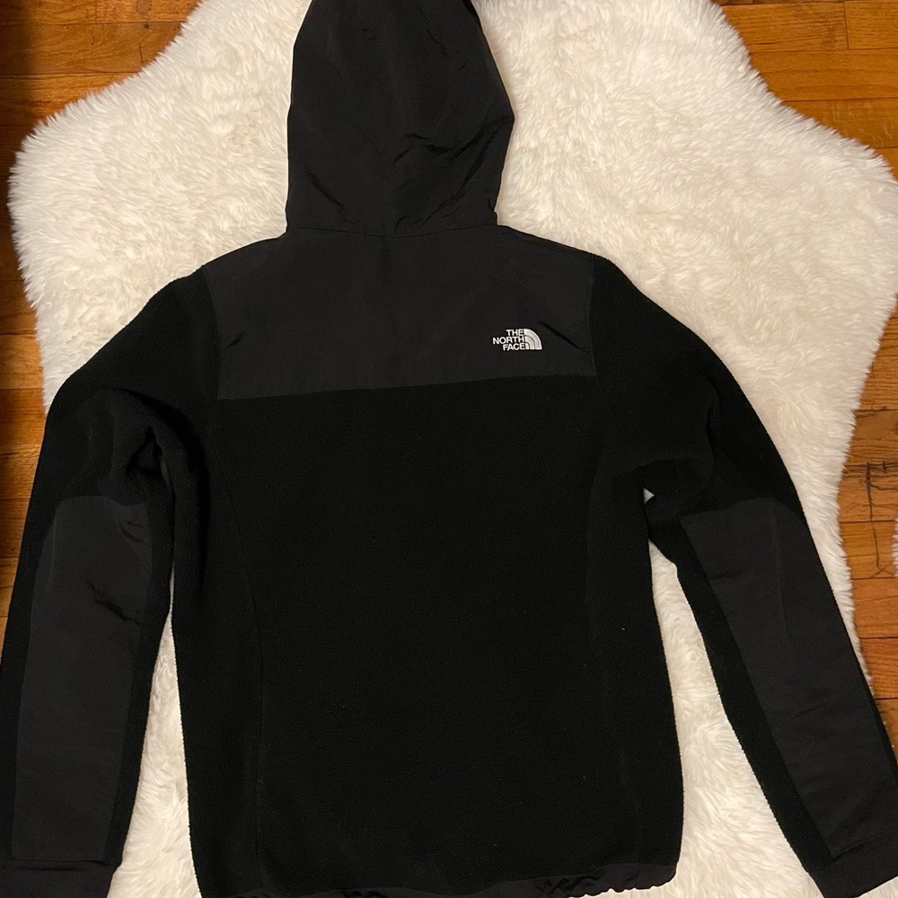 The north face hooded Denali jacket